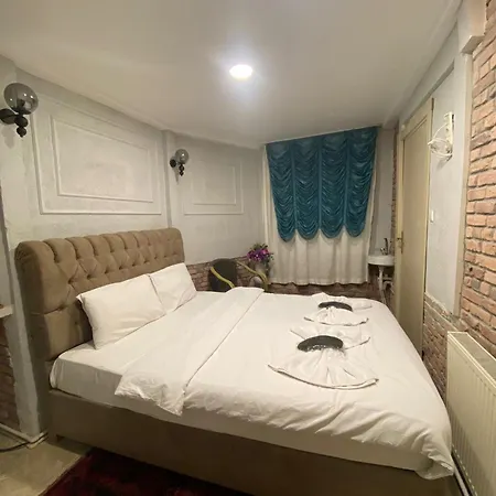 Ramo'S Aparatments & Suites Istanboel Buitenkant foto