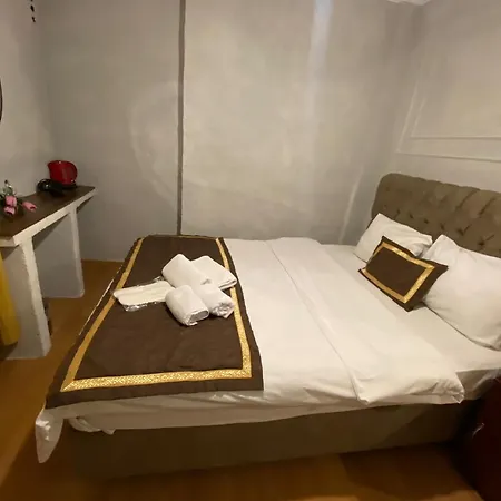 Ramo'S Aparatments & Suites Istanboel Buitenkant foto