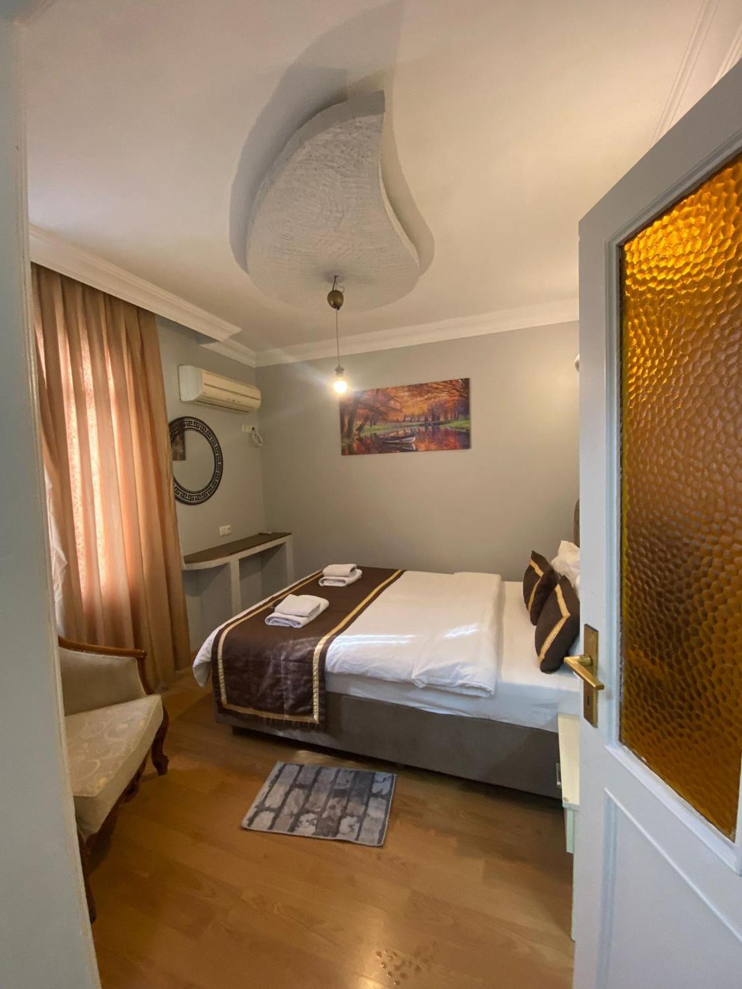 Ramo's Aparatments &